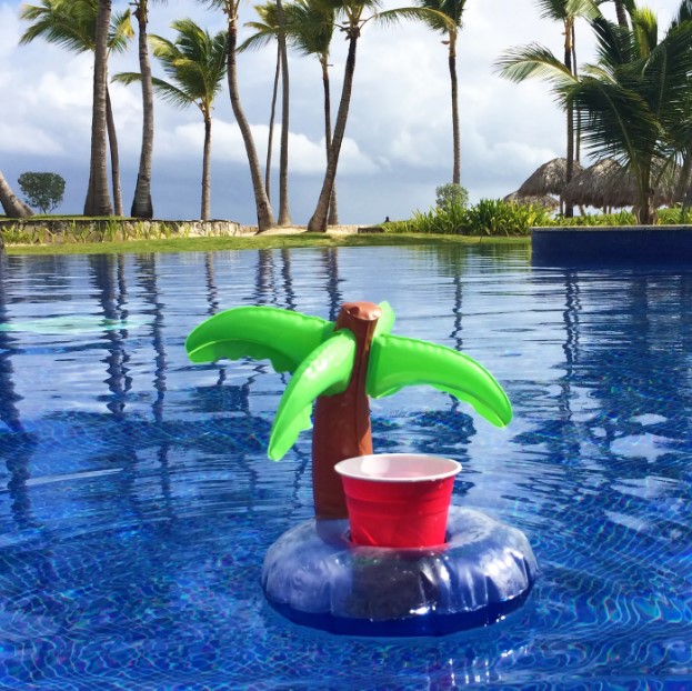Mini rueda inflable de piscina para sostener bebidas de palmera