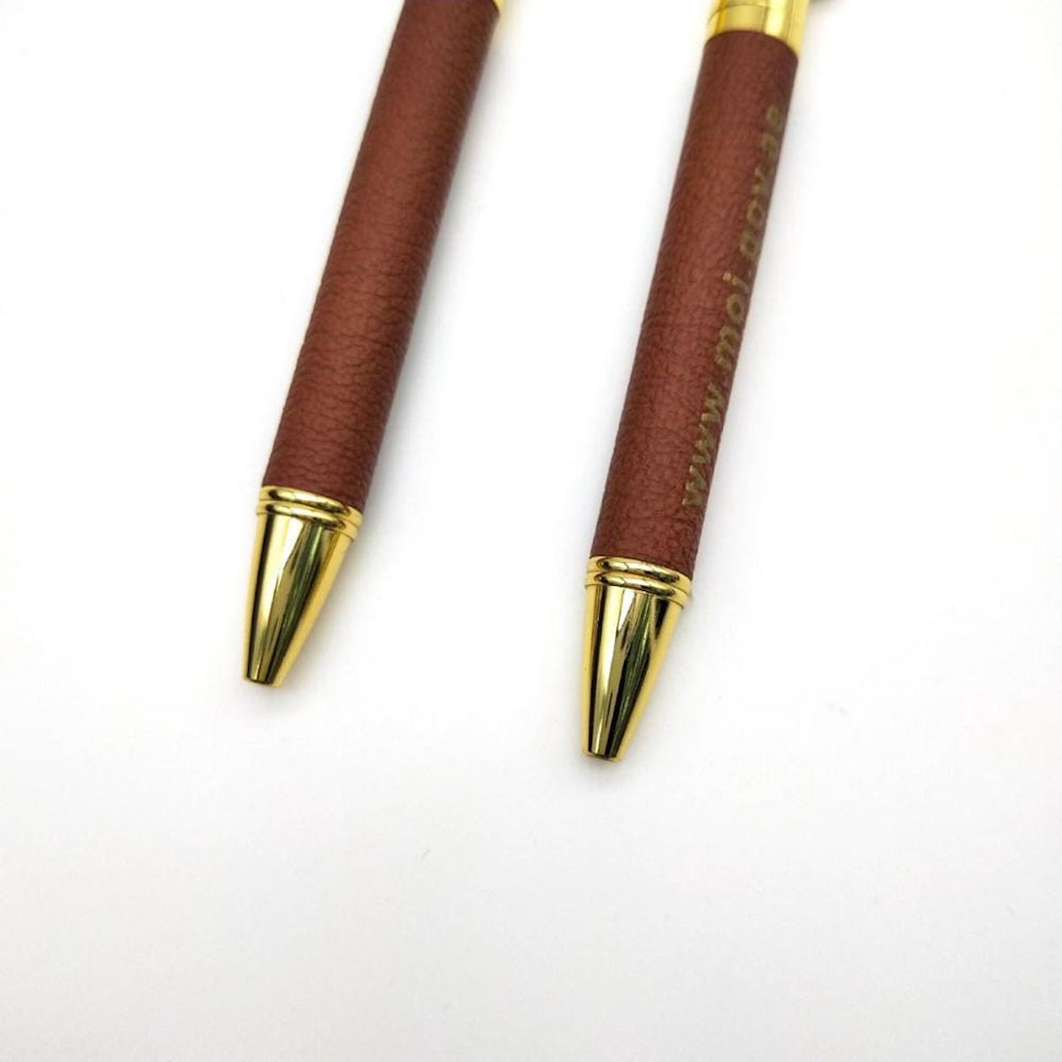 bolígrafo con cuero de lujo