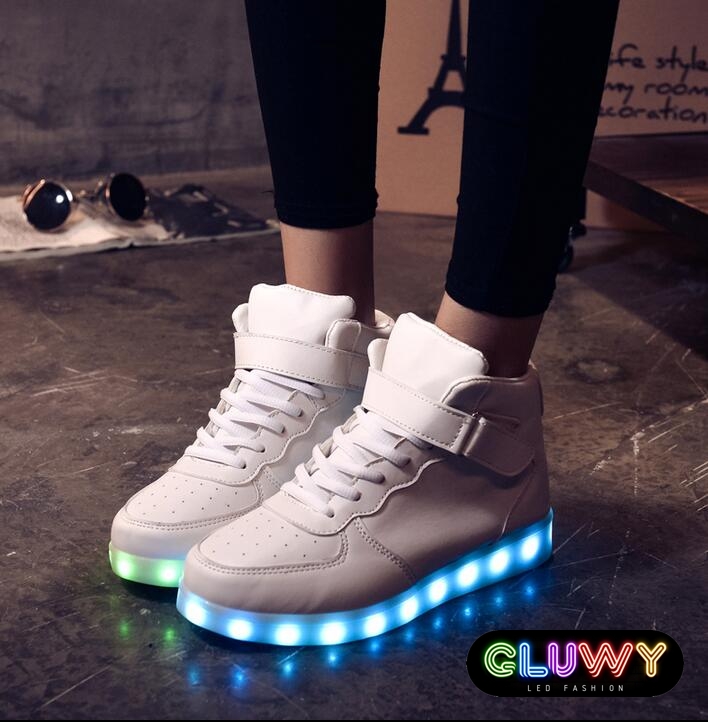 LED brilla botas de las zapatillas de deporte blanco